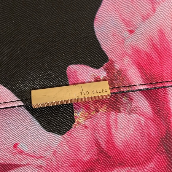 Adorable Ted Baker Floral Handbag - Picture 12 of 14